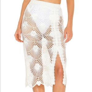 NWOT- Waimari White Skirt